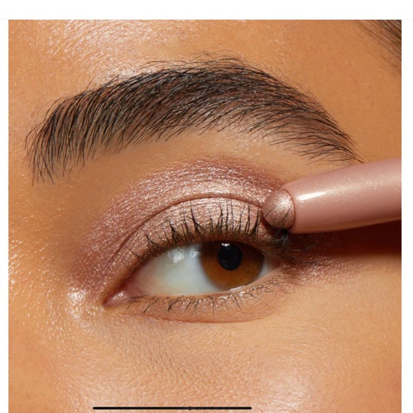 ColourPop Shadow Stix in Honey BB & Socialite + 3 Flower Knows Makeup Wipes - Picture 6 of 6